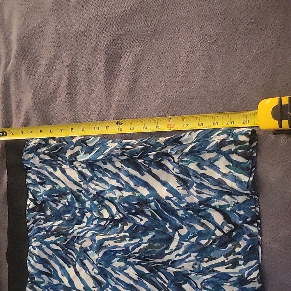 Fashion Bug Wide Elastic Waist Skirt in white, black, blue, and green. Size 1X. - Picture 5 of 5